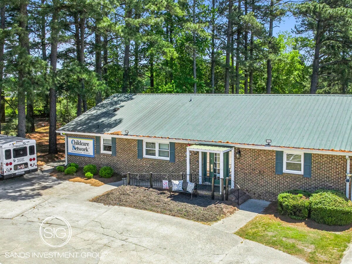 1201 S Pollock St, Selma, NC for Sale
