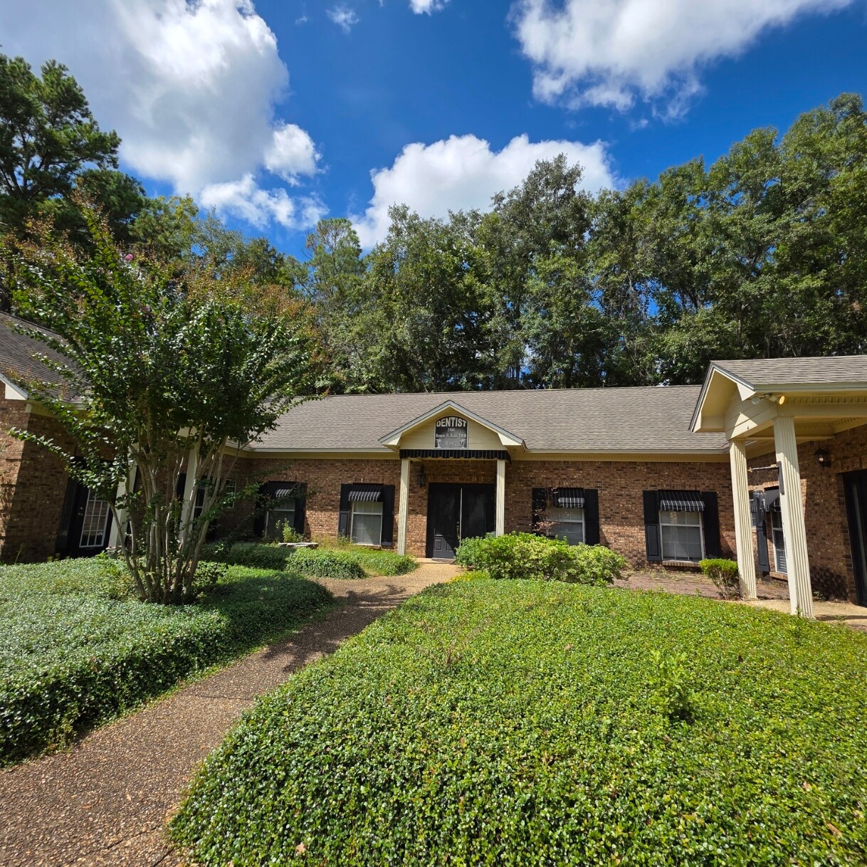 2858 Remington Green Cir, Tallahassee, FL for Sale