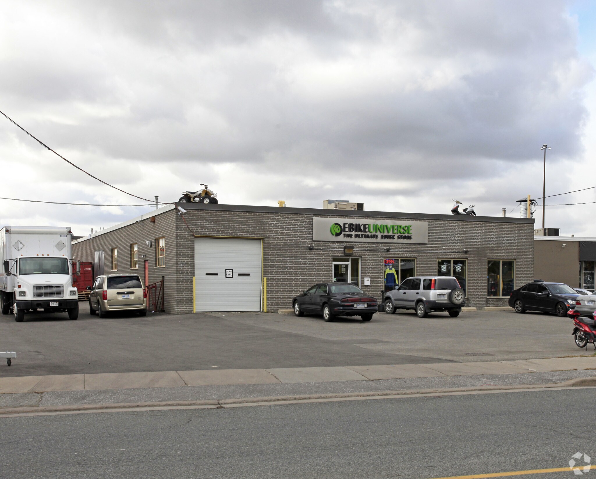 134 Oakdale Rd, Toronto, ON for Rent