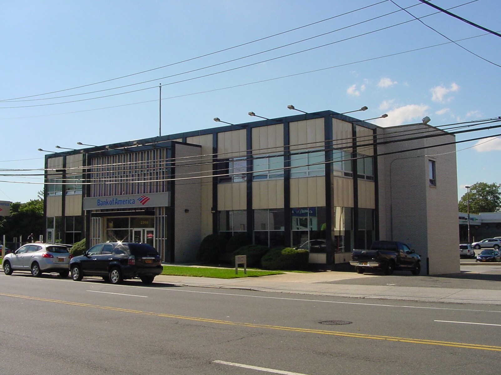 2300 Grand Ave Baldwin, NY 11510 Office Property for Lease on