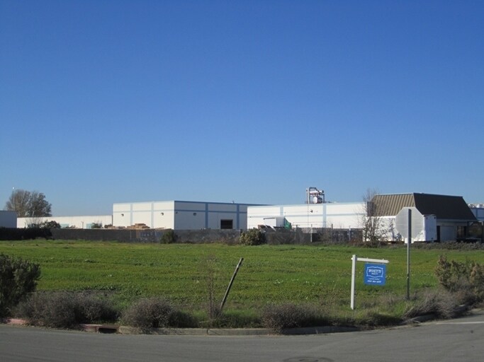 2300 Bert Dr, Hollister, CA for Rent