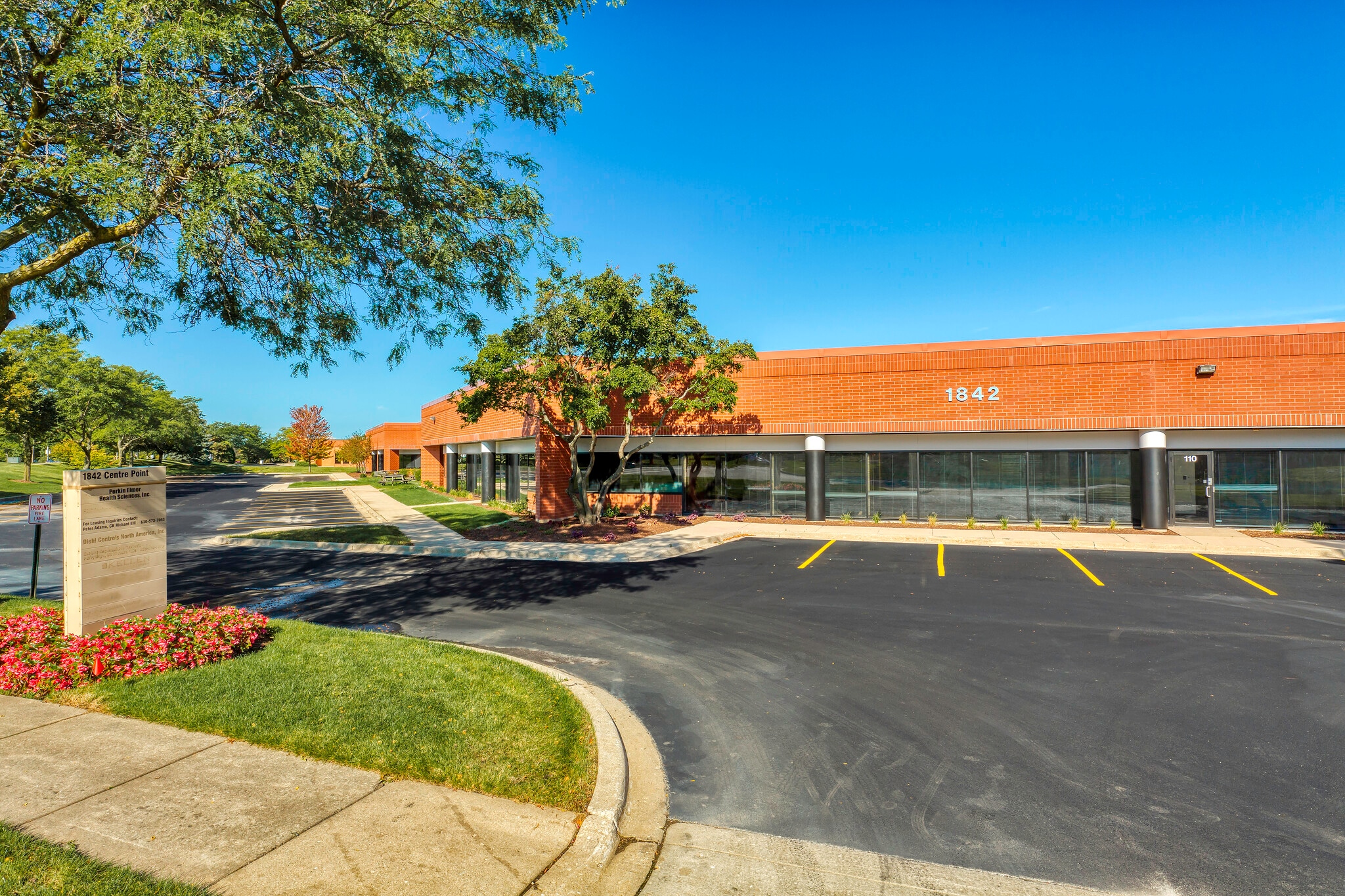 1842 Centre Point Cir, Naperville, IL for Rent