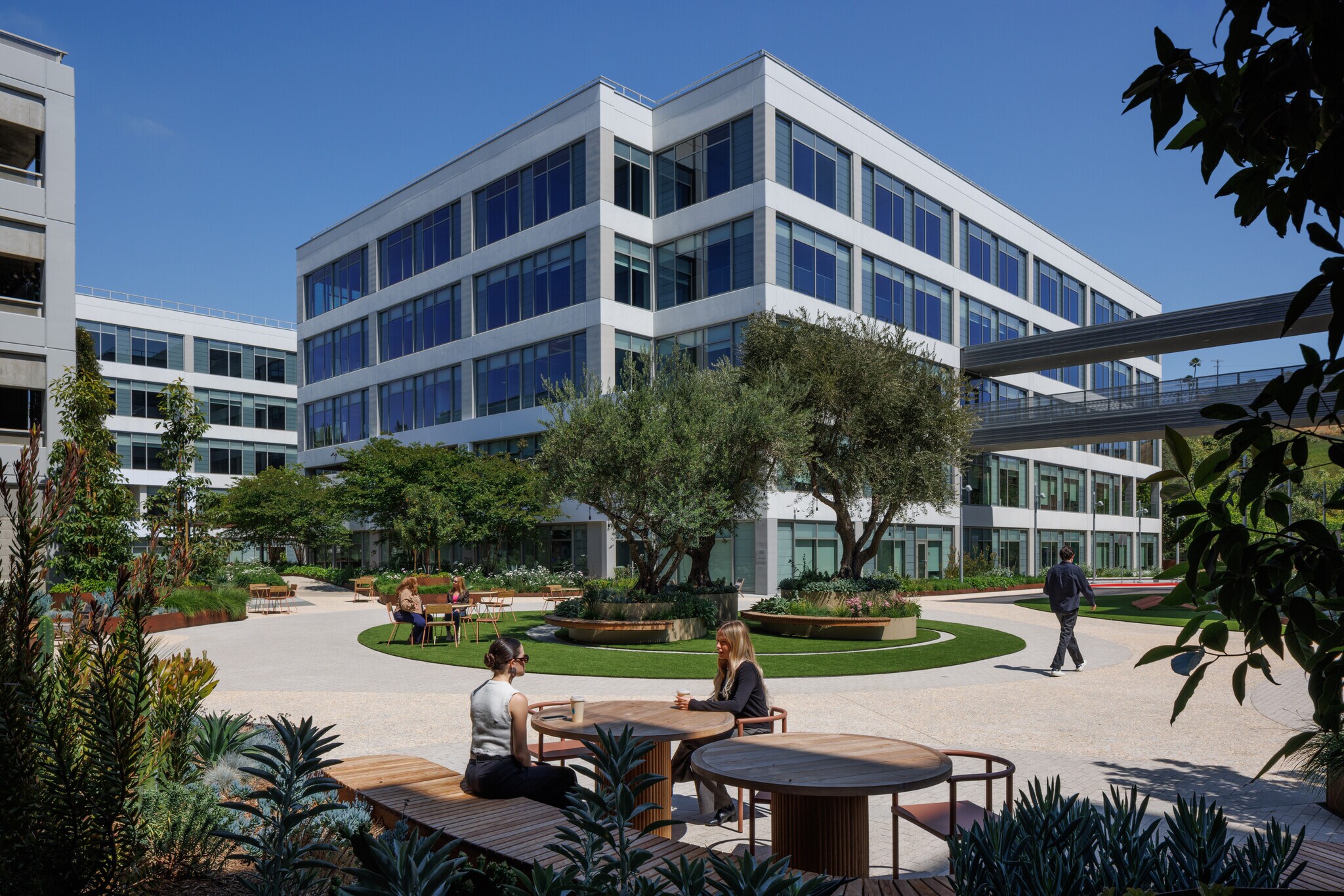 12121 Bluff Creek Dr, Playa Vista, CA for Rent