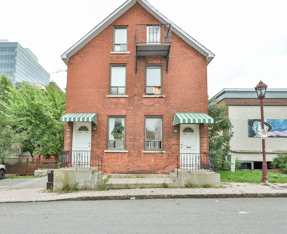 33-35 Rue Leduc, Gatineau, QC for Sale
