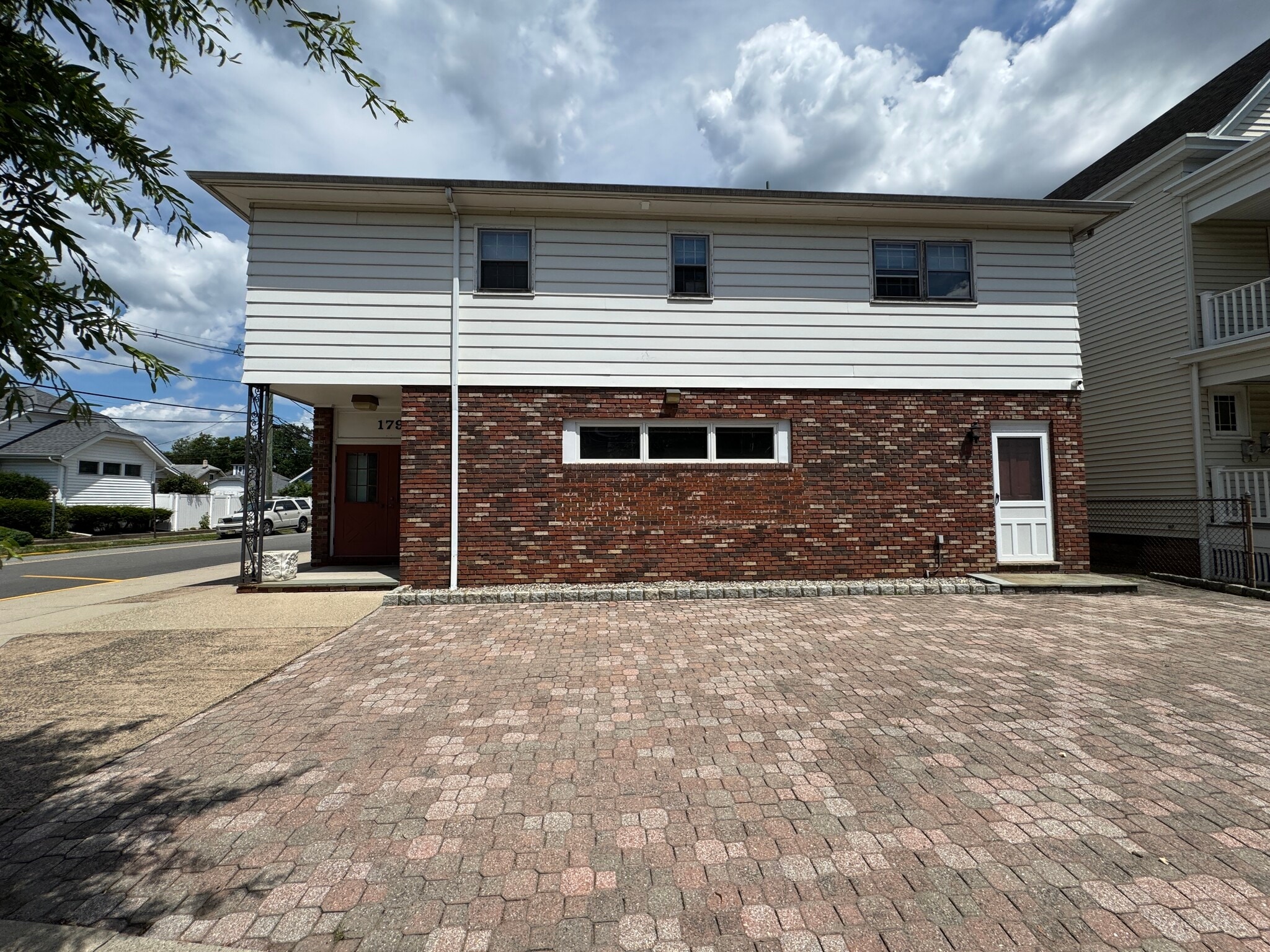 179 Lafayette Ave, Hawthorne, NJ for Rent