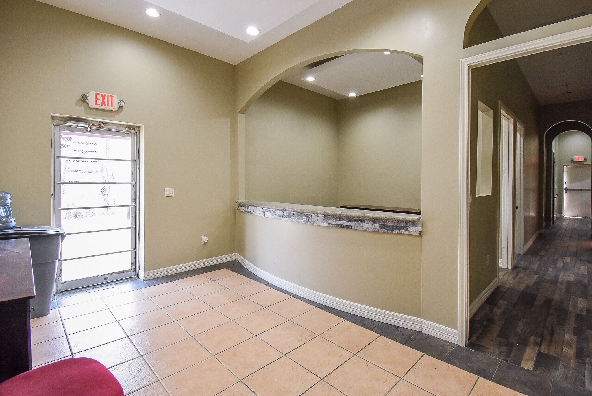 9527 Ponderosa Ln, Houston, TX for Rent