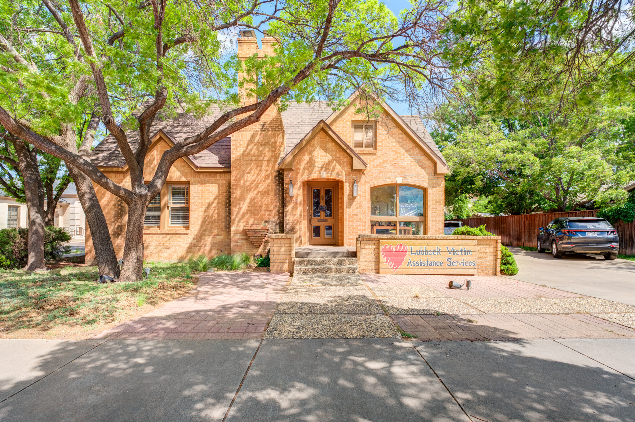 2124 Broadway St, Lubbock, TX for Sale