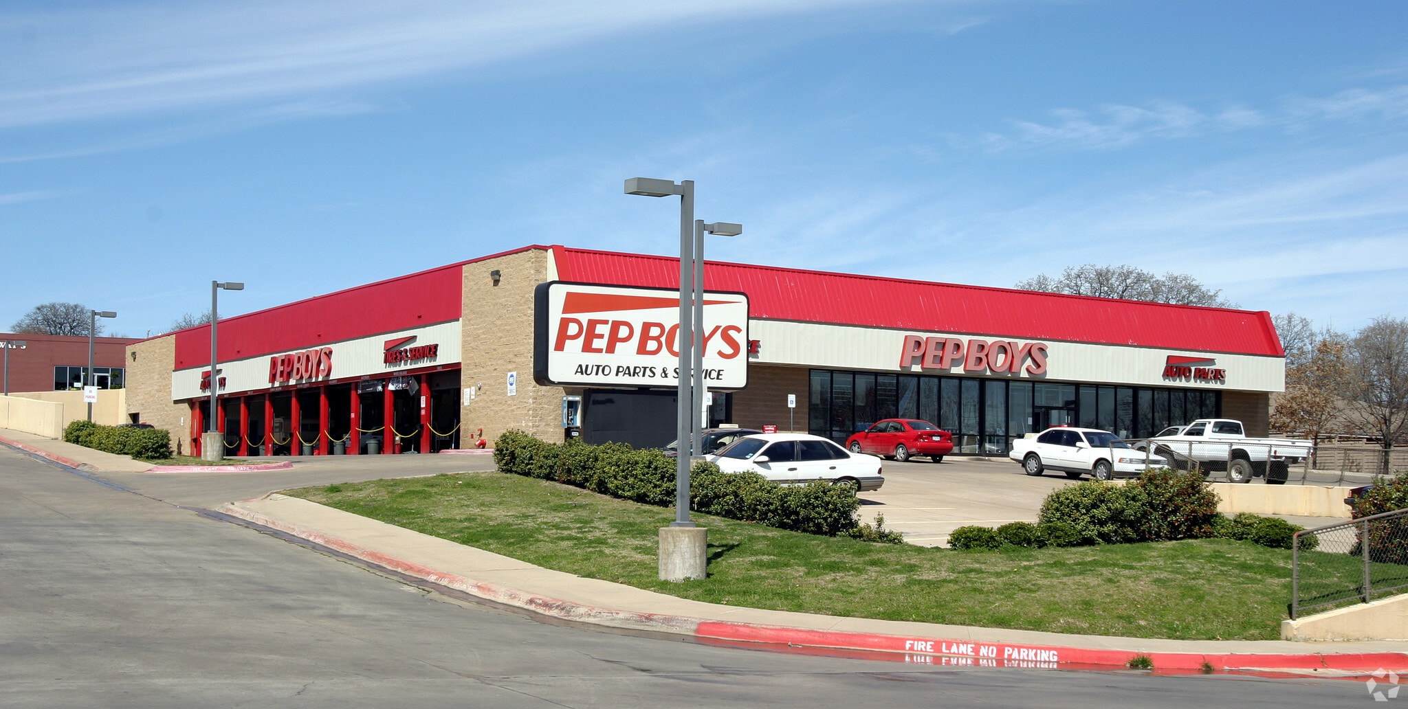 1605 Dallas Dr, Denton, TX for Sale