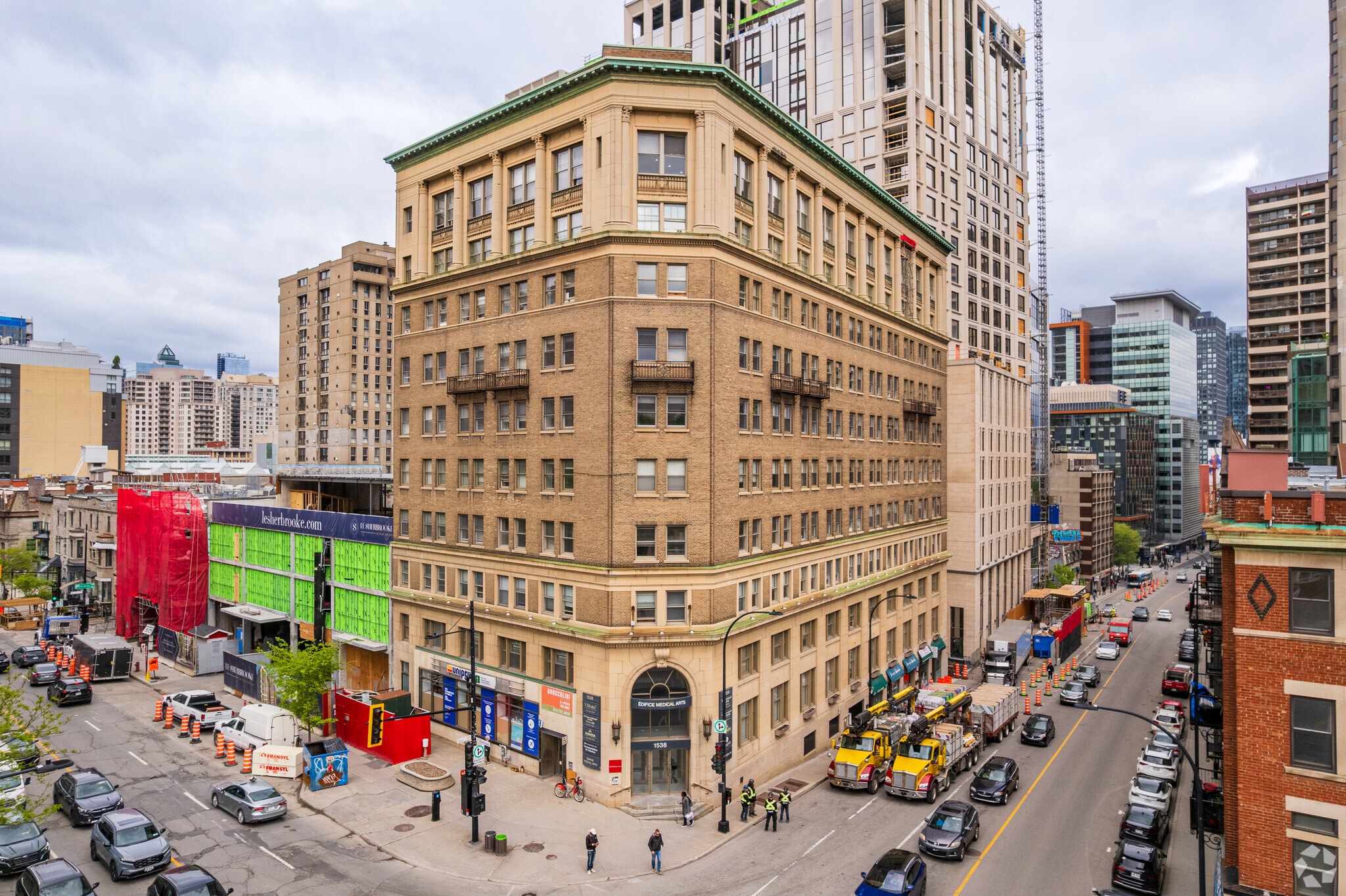1538 St Sherbrooke O, Montréal, QC for Rent
