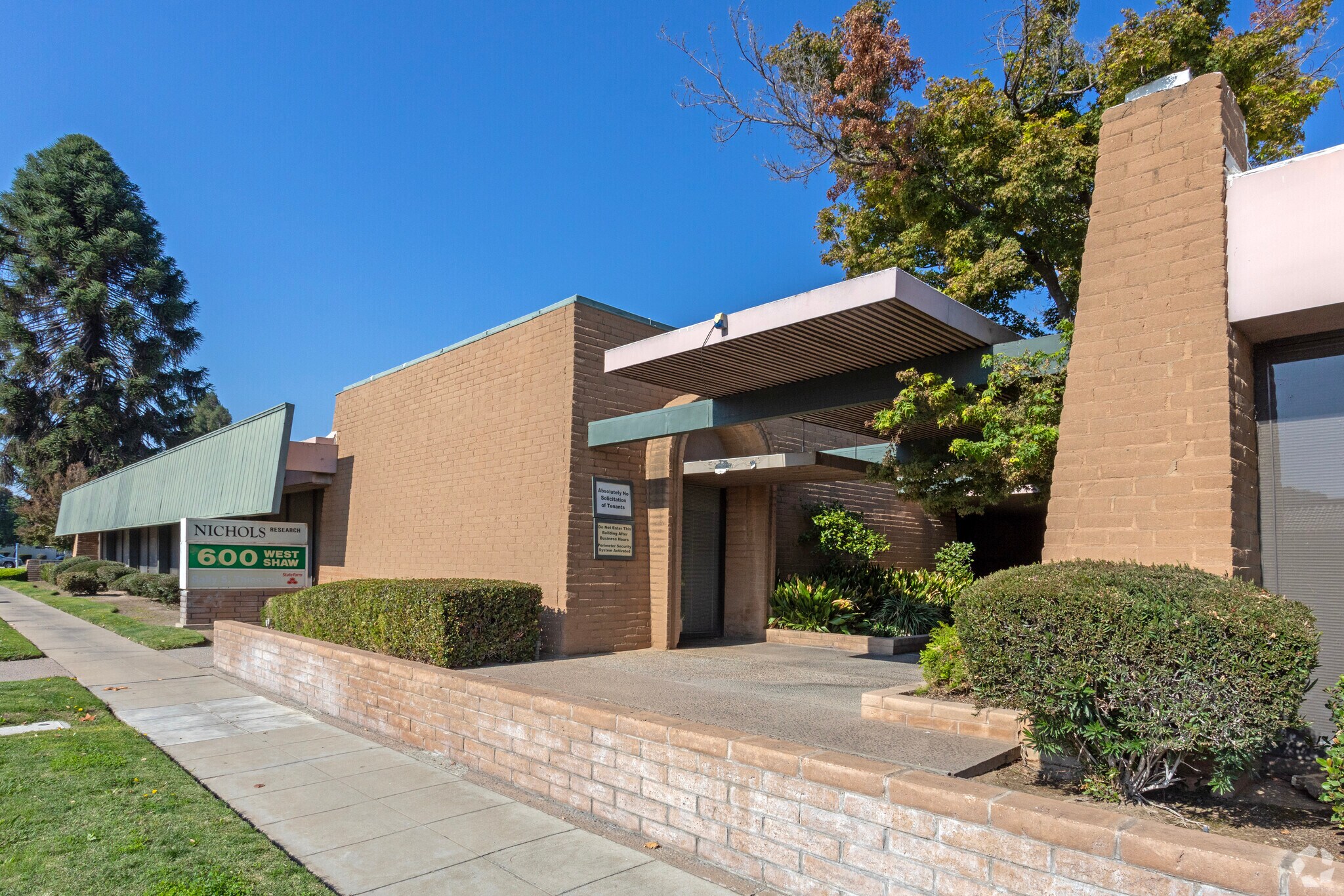 600 W Shaw Ave, Fresno, CA for Rent