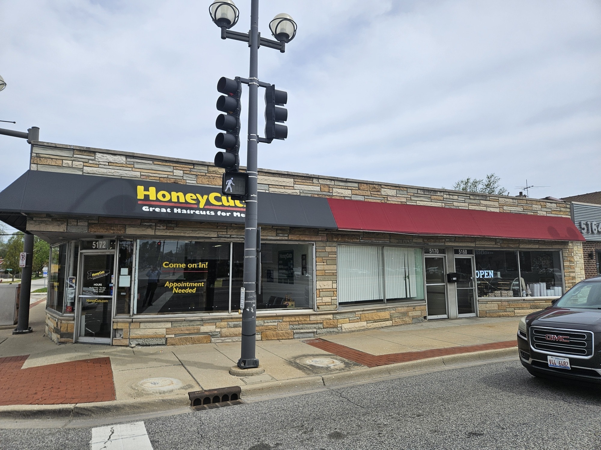 5168-5172 W 95th St, Oak Lawn, IL for Sale