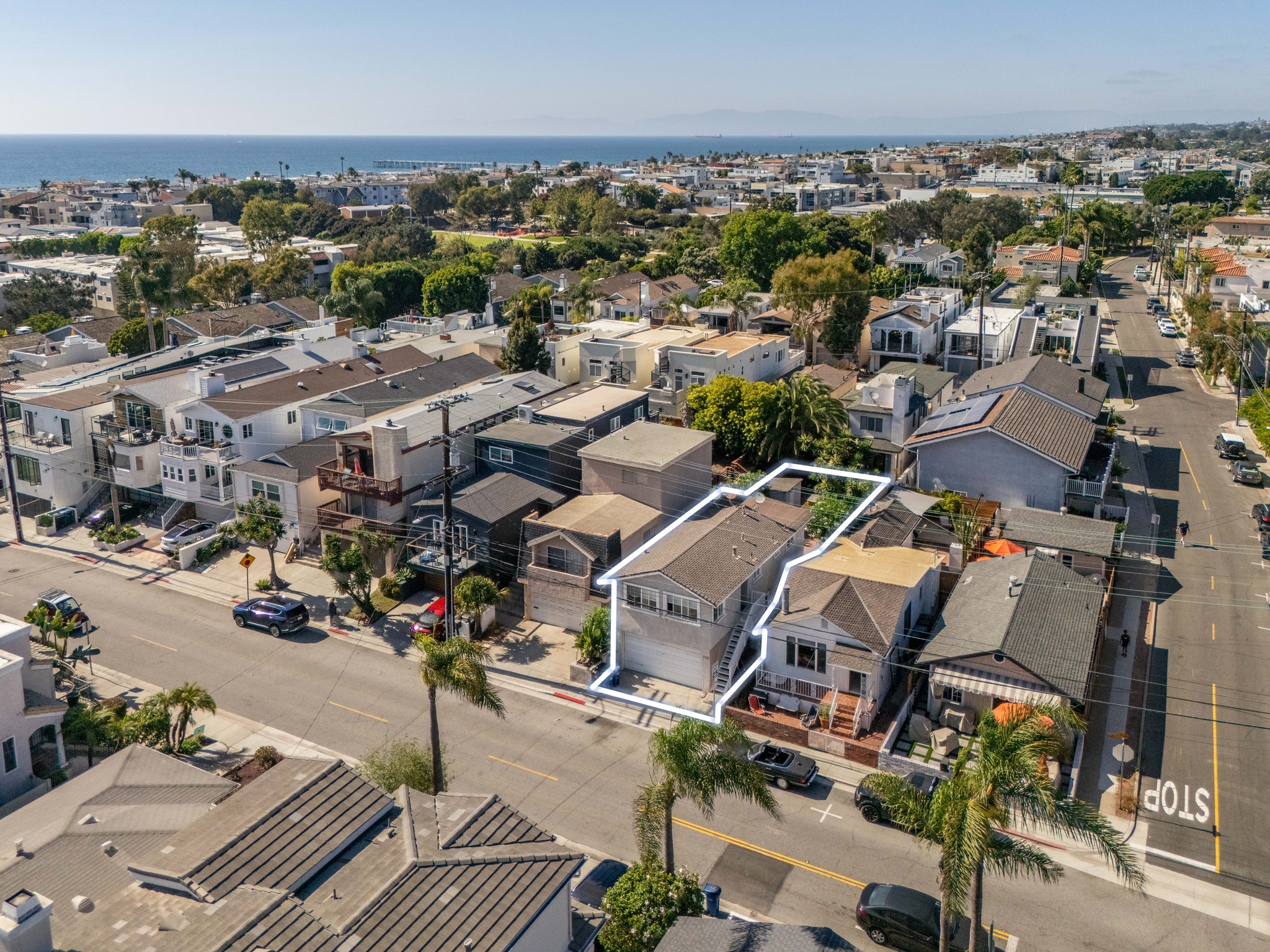 563 2nd St, Hermosa Beach, CA for Sale