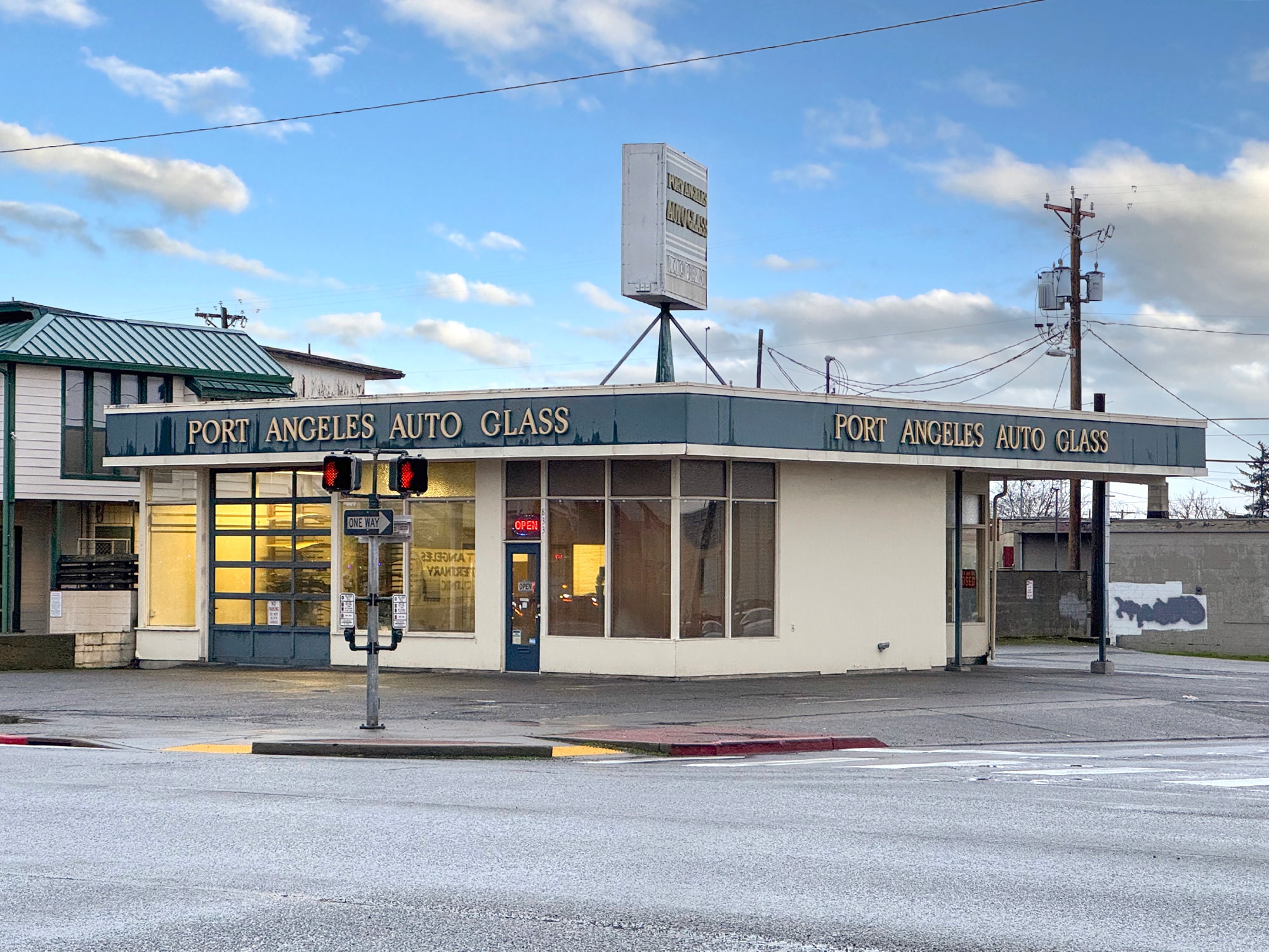 833 E 1st St, Port Angeles, WA for Sale