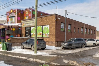 Montréal, QC Retail - 5215-5217 Rue de la Savane