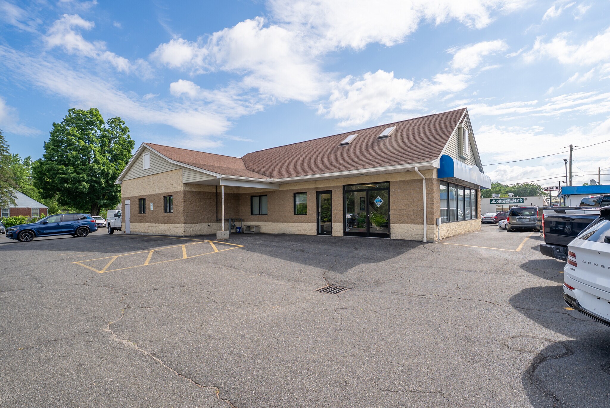 880 Boston Rd, Springfield, MA for Sale