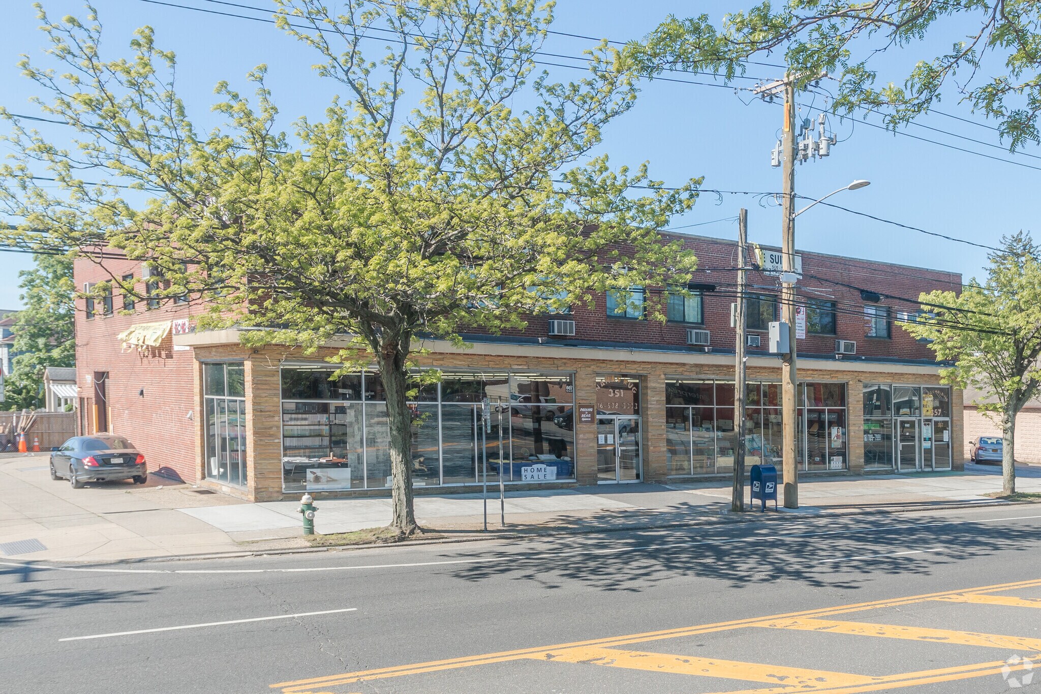 351-357 Hempstead Tpke, West Hempstead, NY for Rent