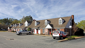 Hayes, VA Office - 2894-2904 George Washington Memoria Hwy