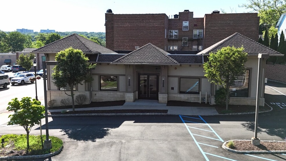725 Bloomfield Ave, Verona, NJ for Sale