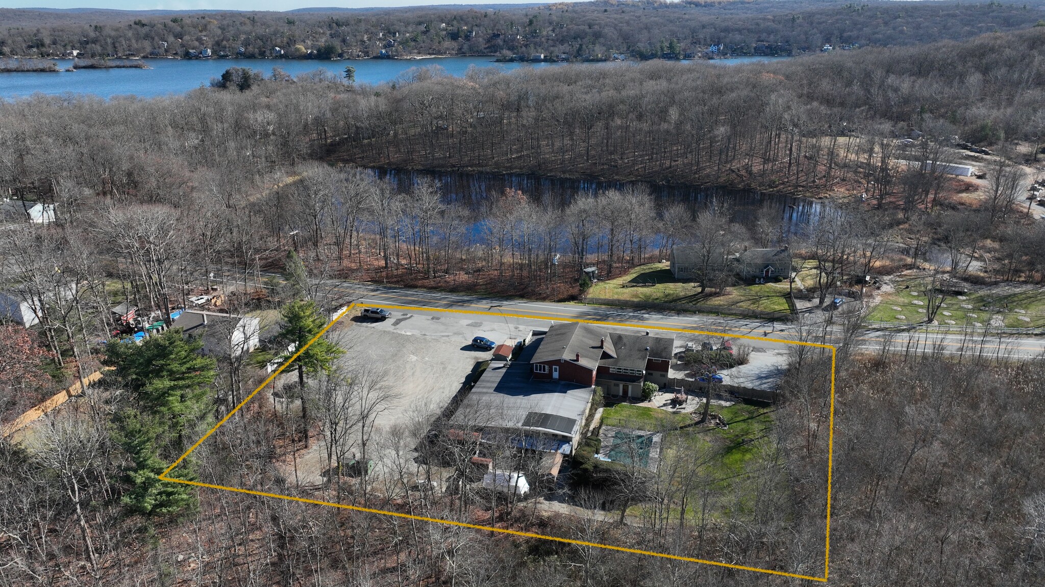 111 Highland Lakes Rd, Highland Lakes, NJ for Sale