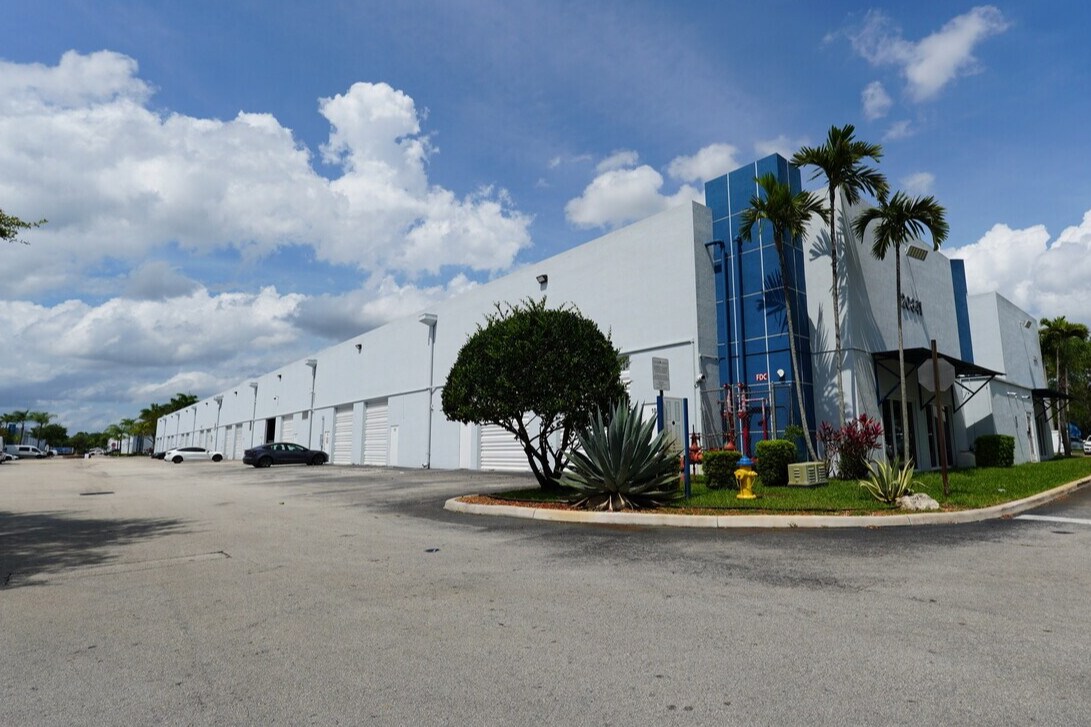20841 Johnson St, Pembroke Pines, FL for Rent