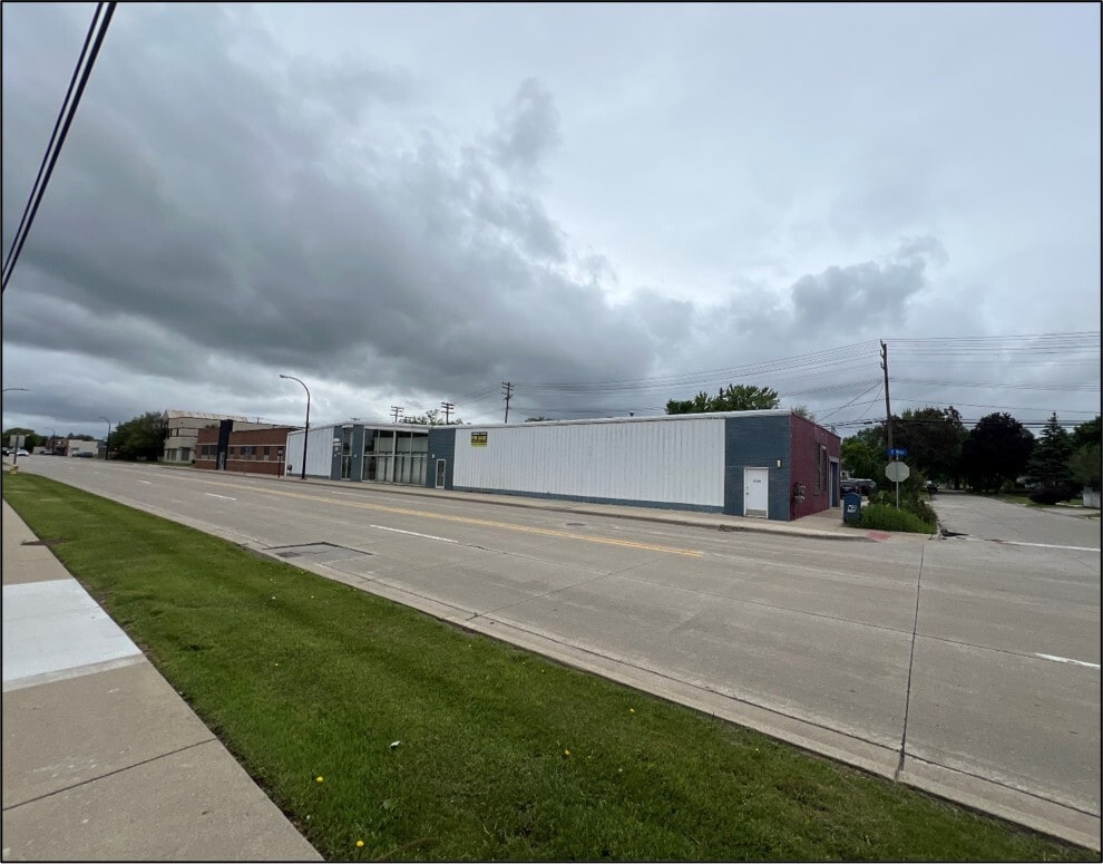 3750 W 11 Mile Rd, Berkley, MI for Rent