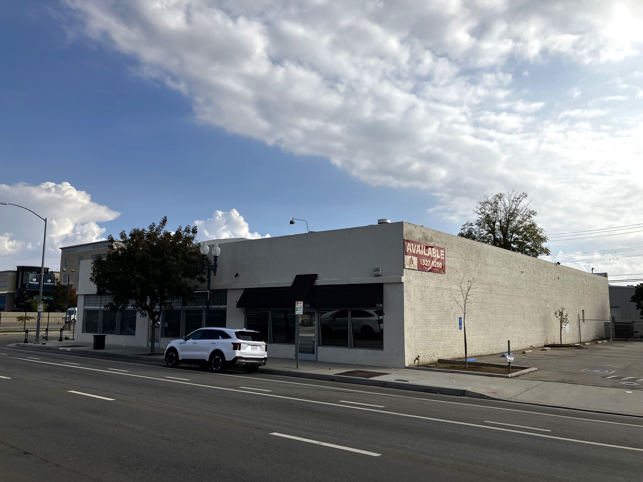 2526-2530 Chester Ave, Bakersfield, CA for Rent
