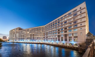 Chicago, IL Office, Office/Retail - 600 W Chicago Ave