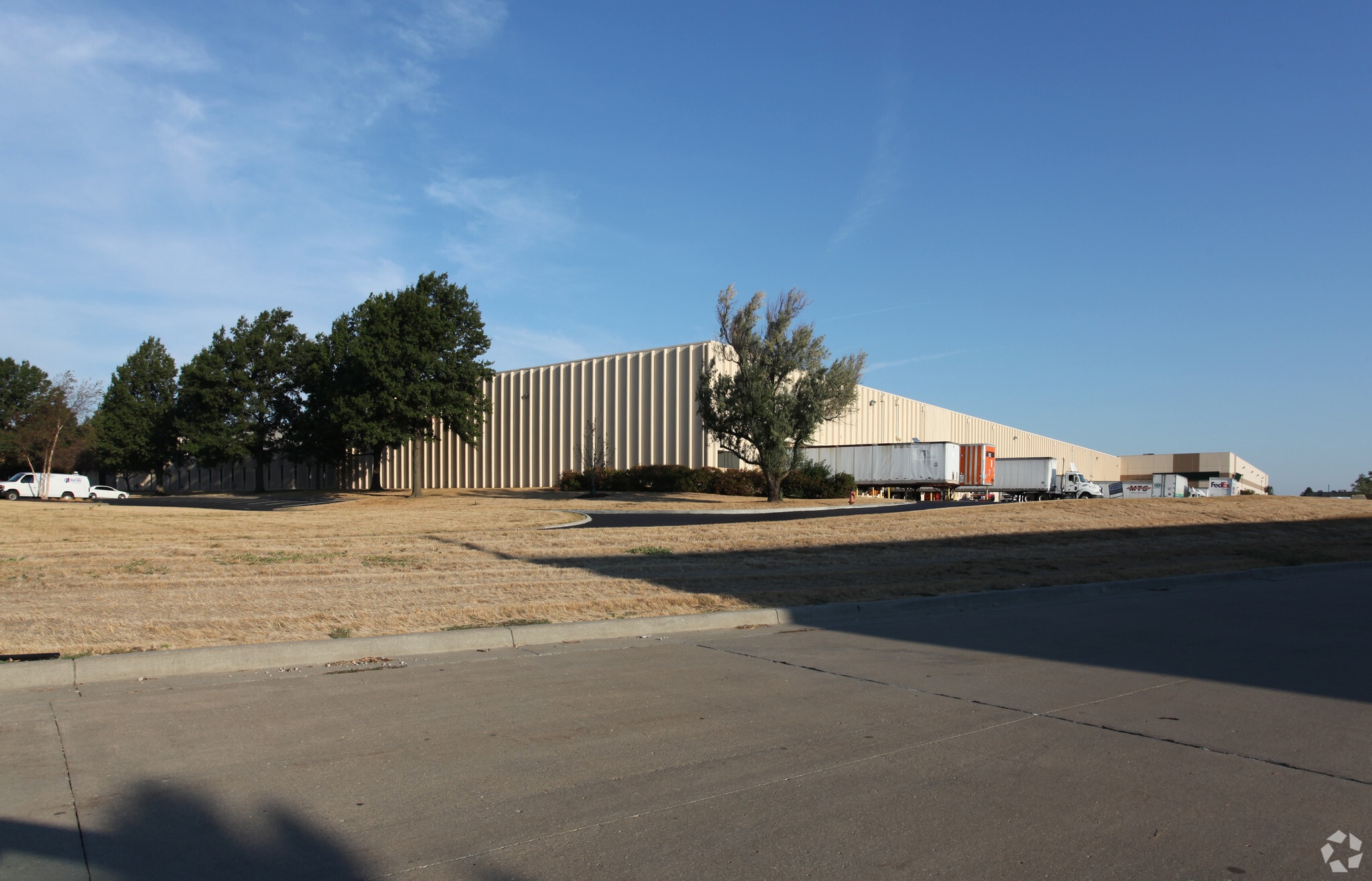 10707-10715 NW Airworld Dr, Kansas City, MO for Rent