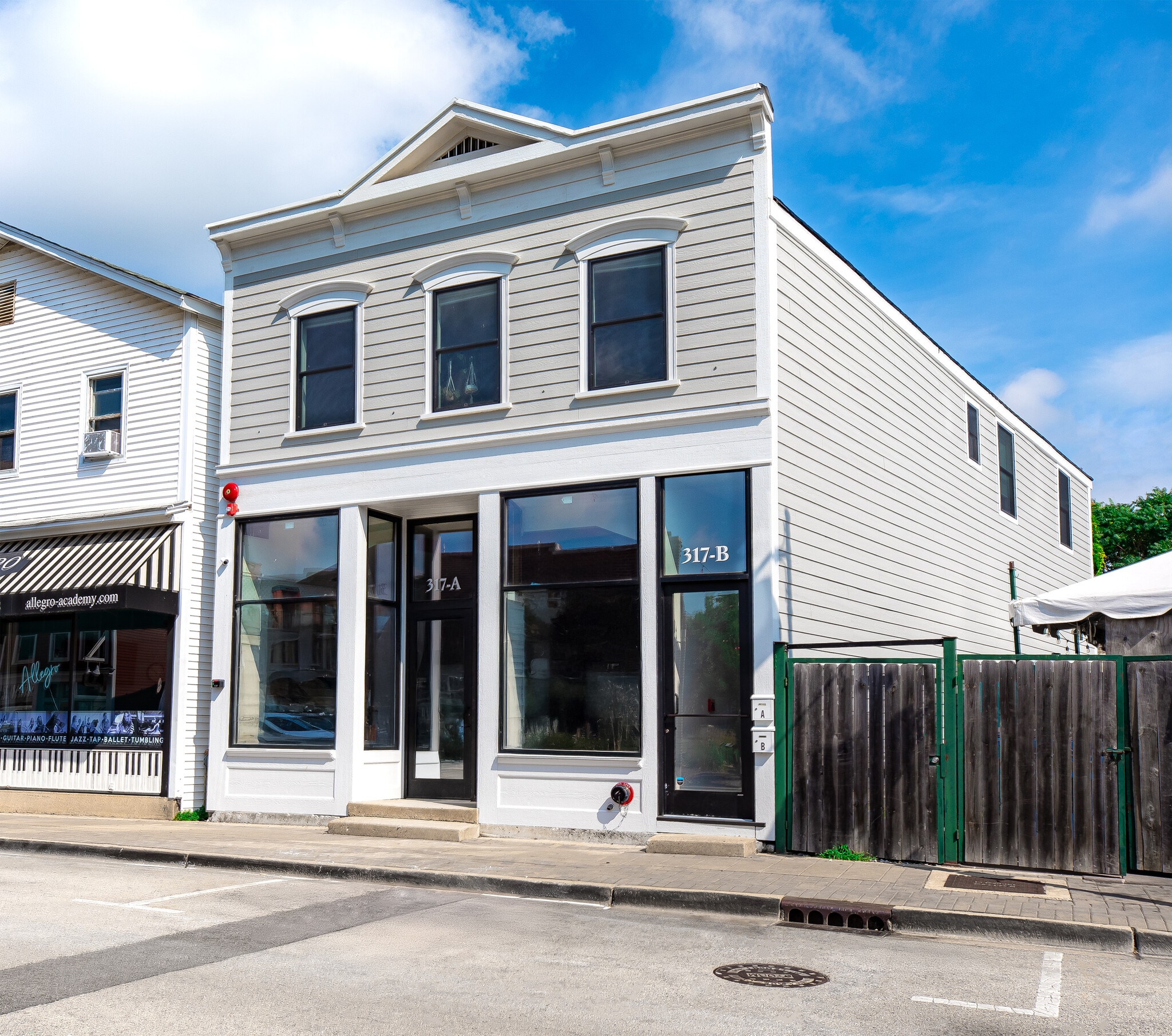 317 Canal St, Lemont, IL for Rent