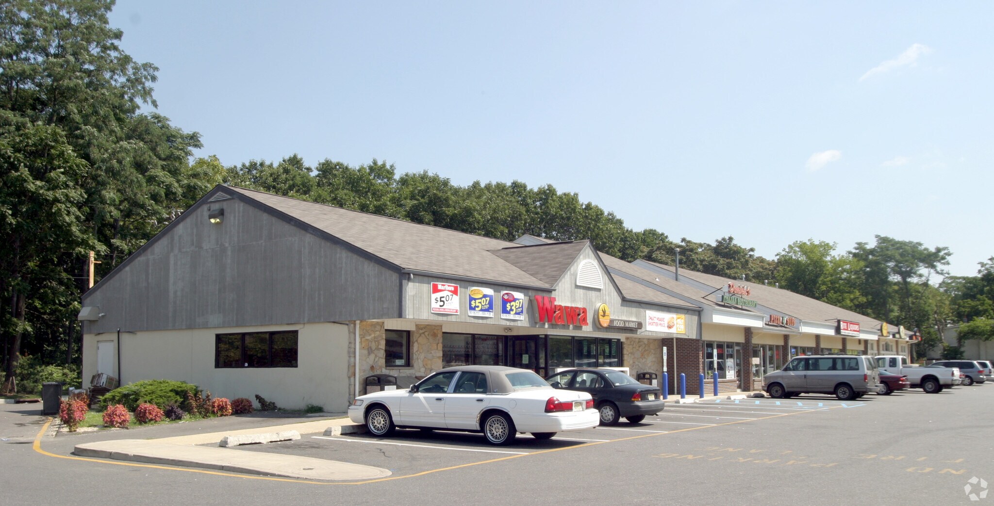 605 E County Line Rd, Lakewood, NJ for Rent