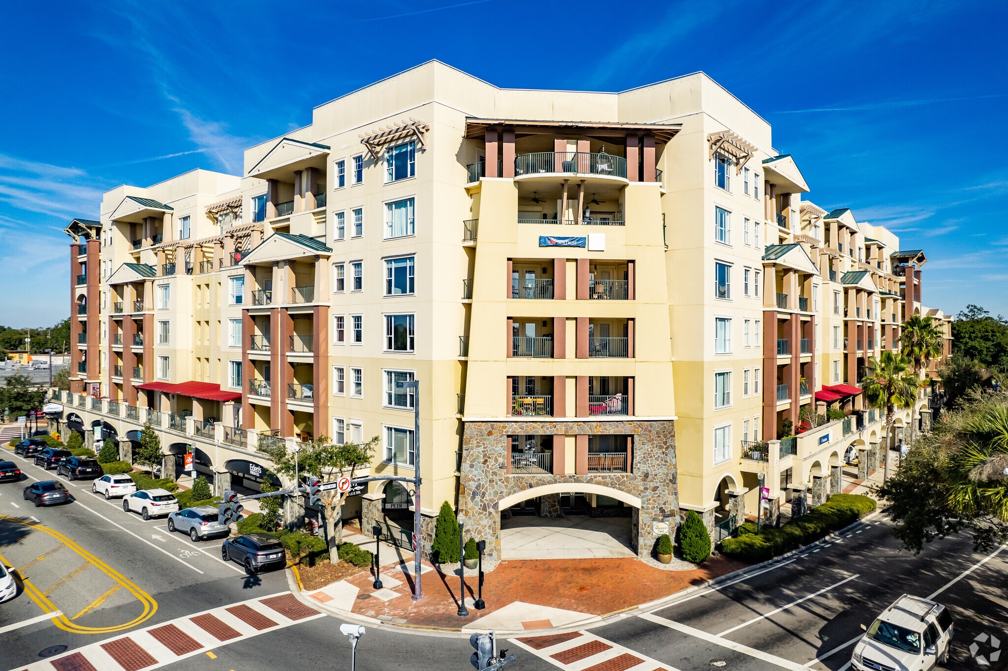 2305 Edgewater Dr, Orlando, FL for Sale