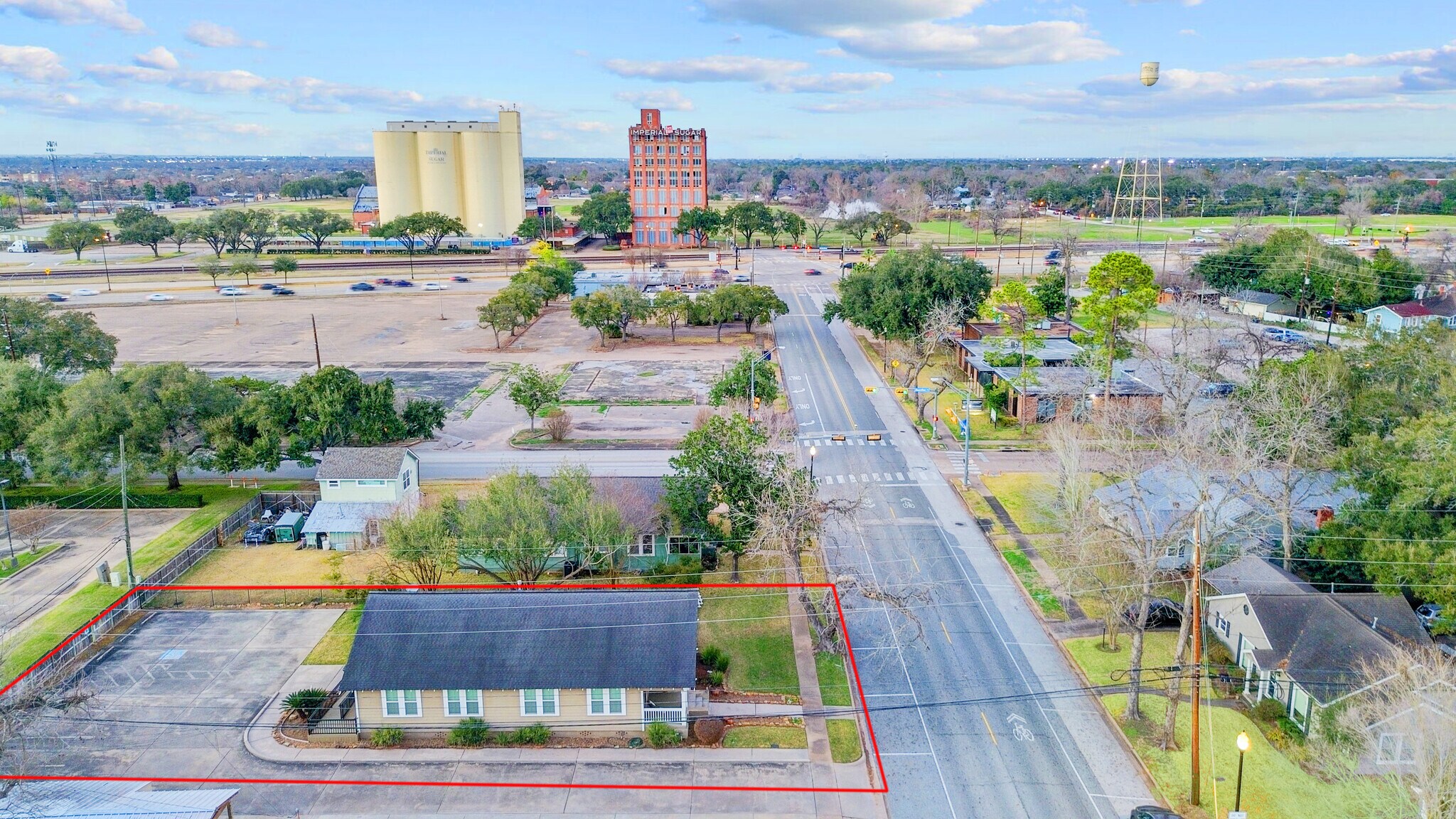 206 Brooks St, Sugar Land, TX for Sale