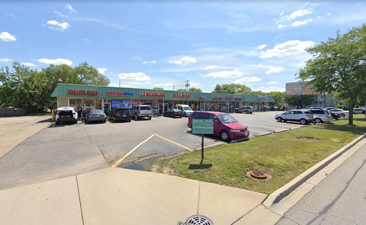 310-370 W New Indian Trl, Aurora, IL for Sale