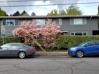 Portland, OR Apartments - 1607 NE 26th Ave