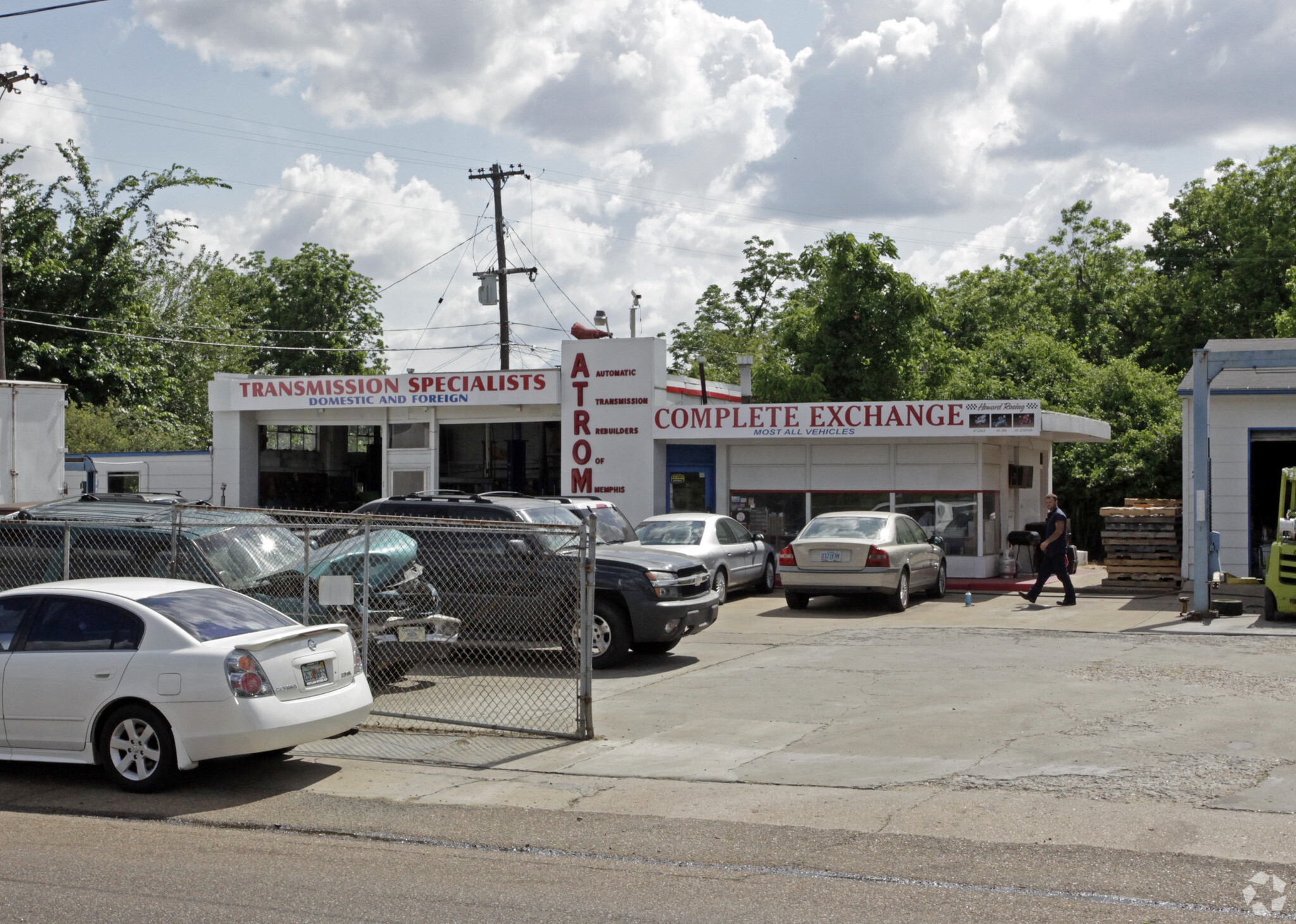 2905 Lamar Ave, Memphis, TN for Rent
