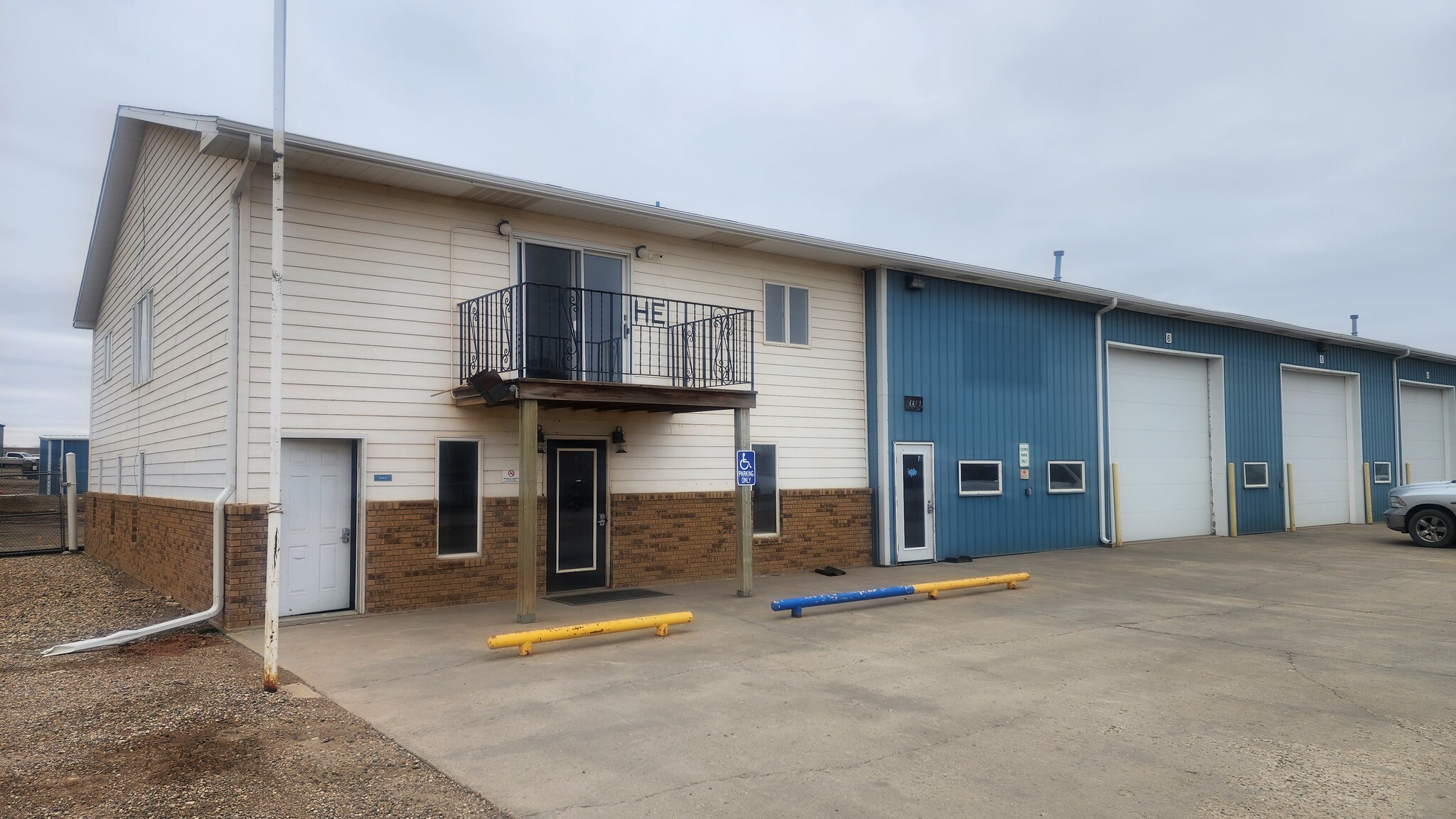 4401 16th Ave W, Williston, ND for Rent