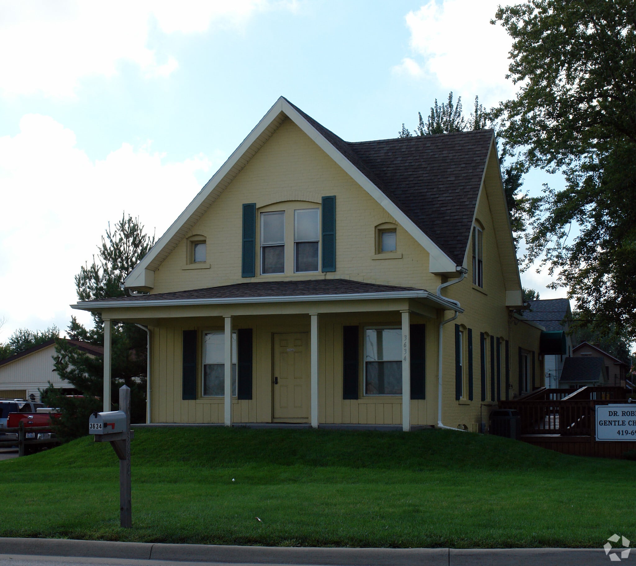3634 Navarre Ave, Oregon, OH for Sale
