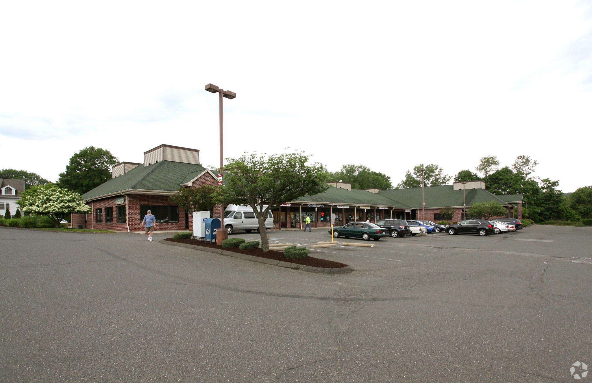 137 Great Hill Rd Oxford, CT 06478 Shopping Center Property for
