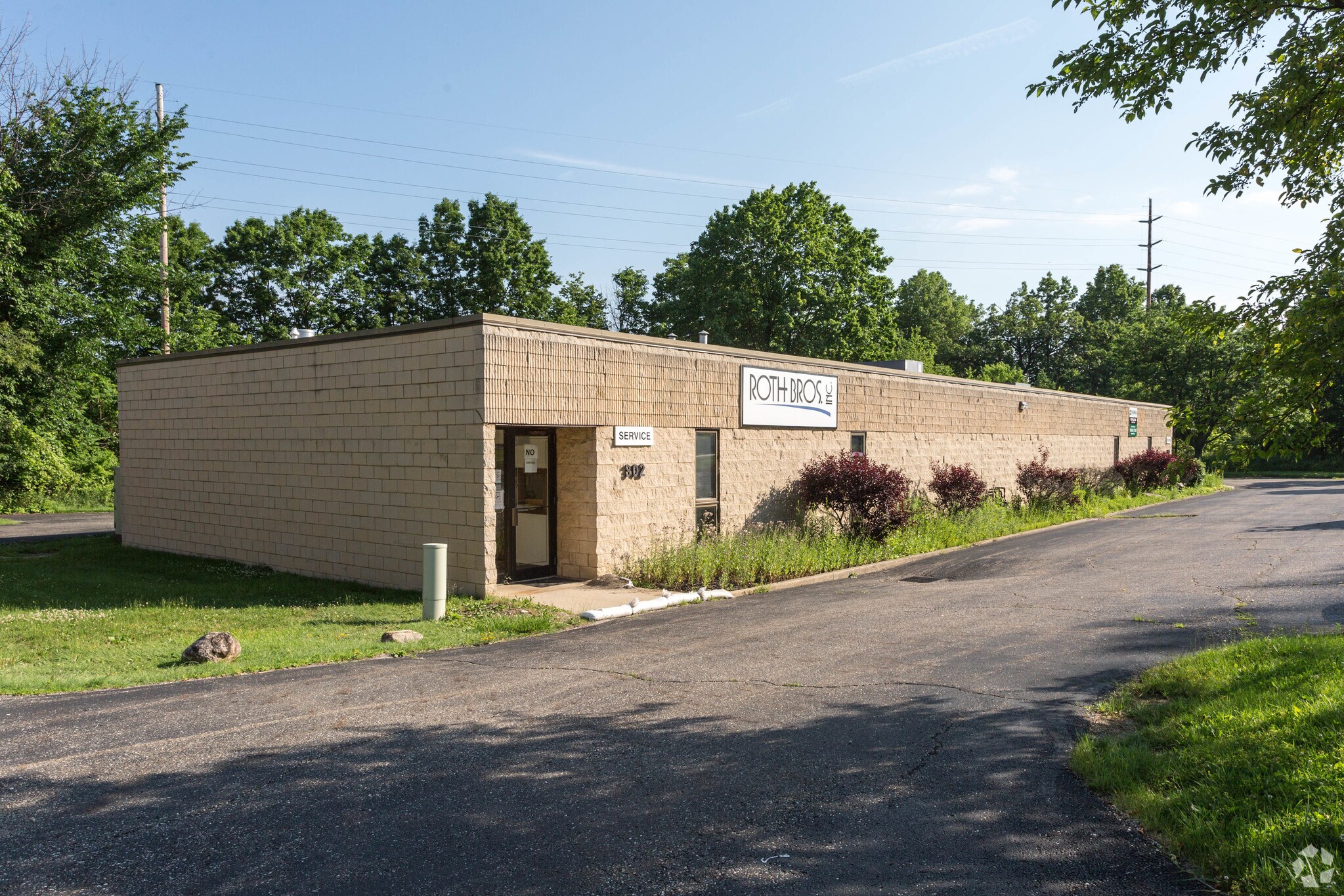 300-302 Southwest Ave, Tallmadge, OH for Rent
