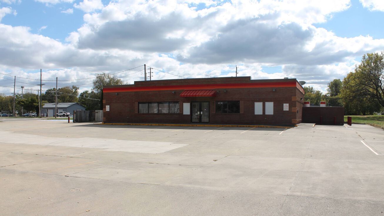 10050 St. Clair Ave, Fairview Heights, IL for Rent