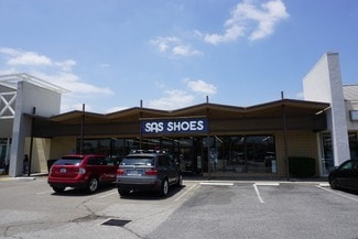 Orange, CA Storefront - 820 N Tustin St