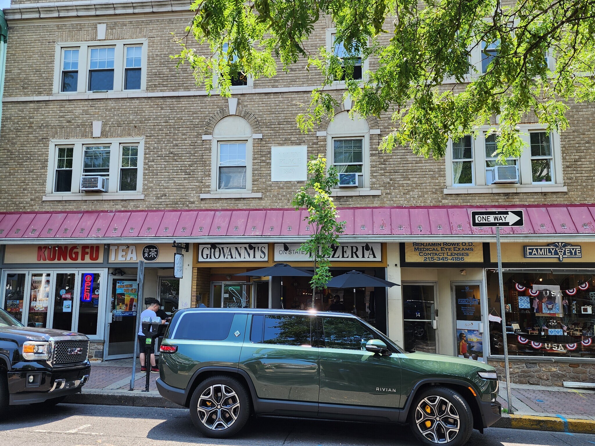 6-16 W State St, Doylestown, PA for Rent