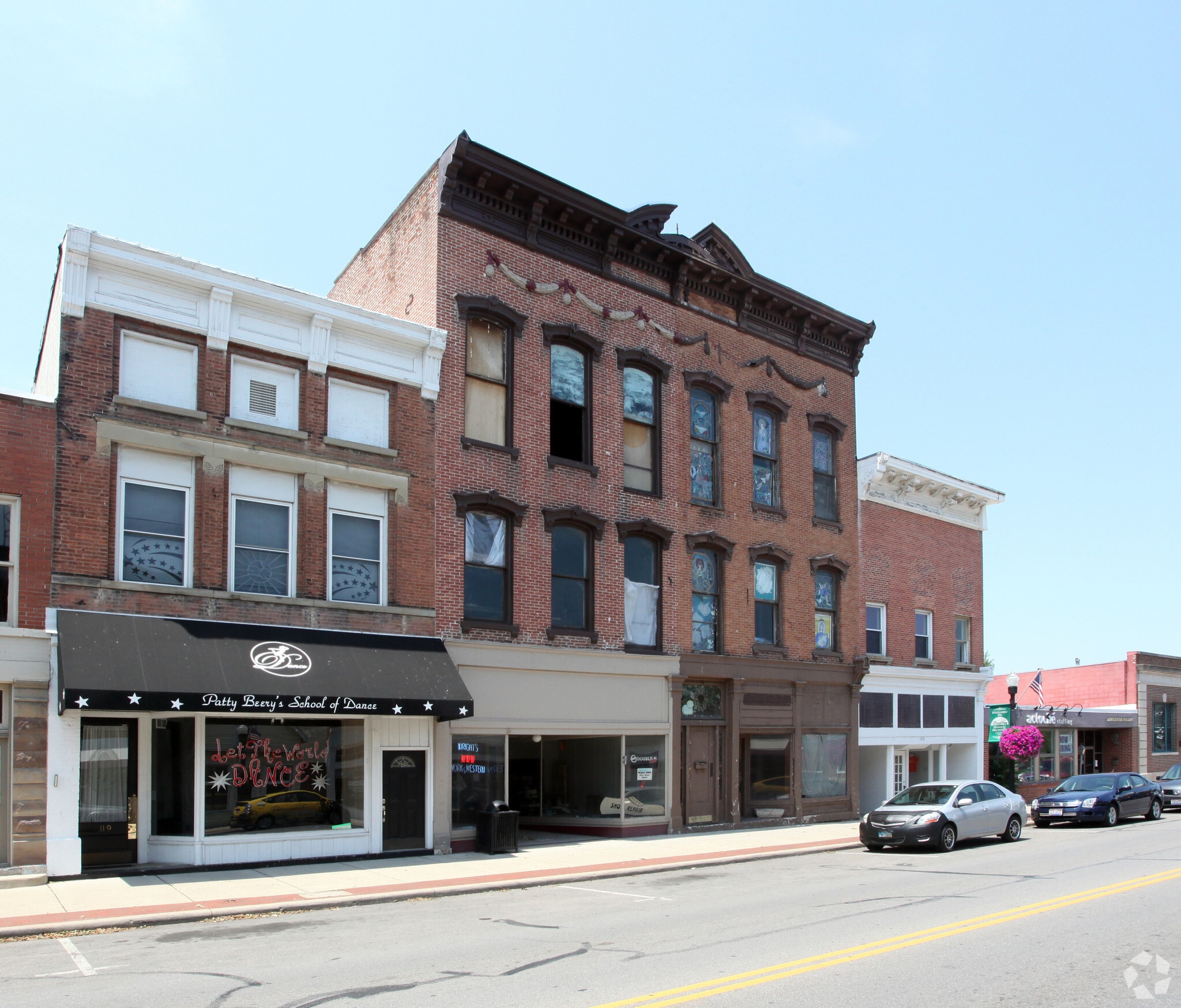 121-123 N Main St, Marysville, OH for Sale