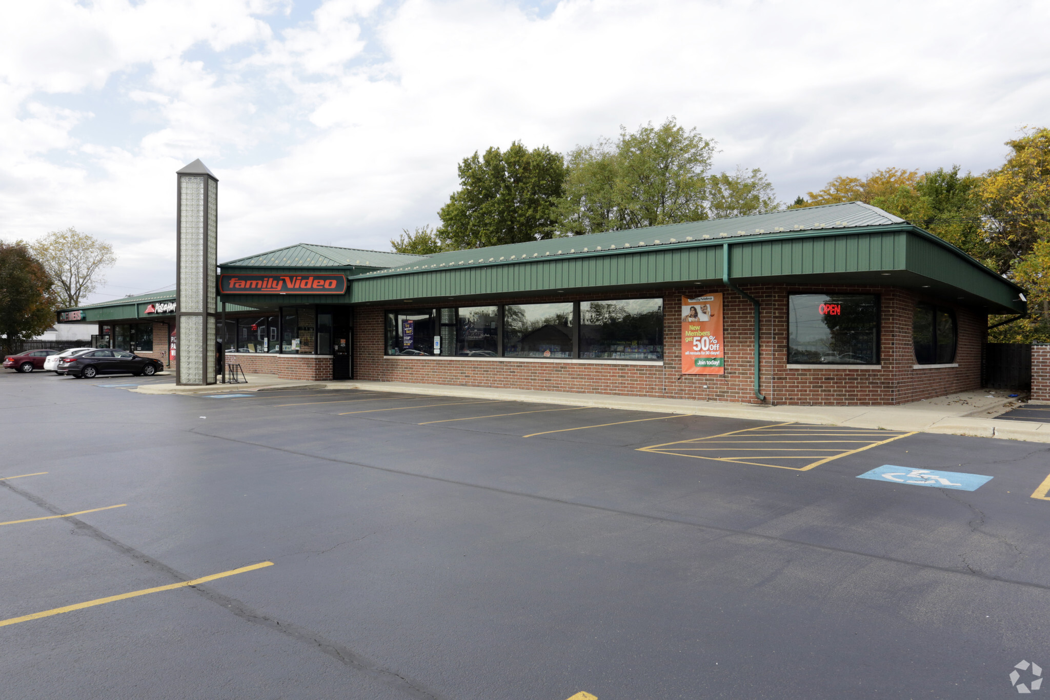 2000 Ogden Ave, Lisle, IL for Rent