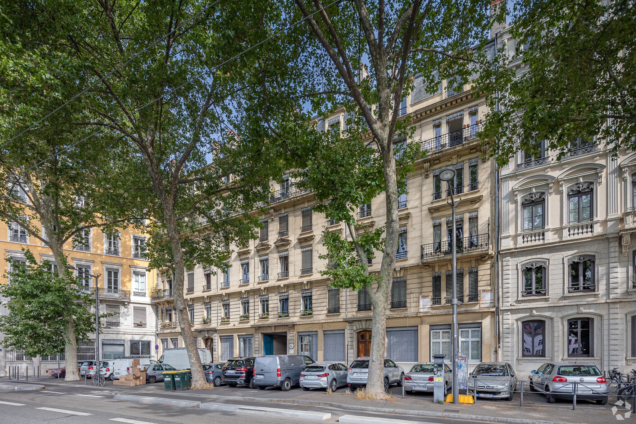 , Lyon, RHO for Sale