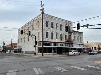 Cleburne, TX Retail - 201-205 E Chambers St