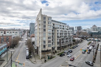 Vancouver, BC Retail - 430 2nd Av W