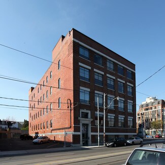 Toronto, ON Office - 474 Bathurst St