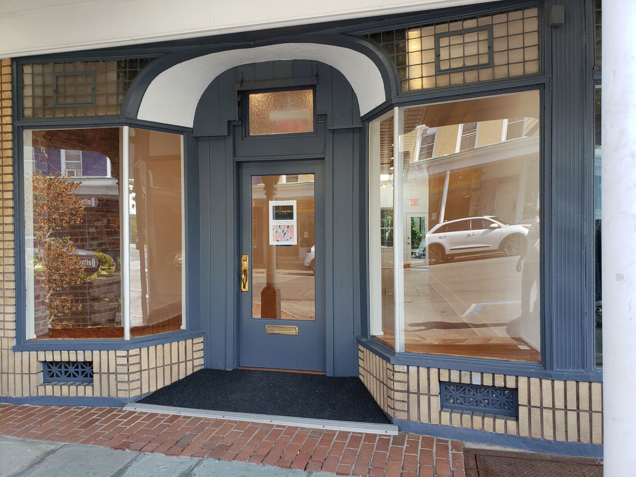 56 N Front St Kingston, NY 12401 Retail Property for Lease on