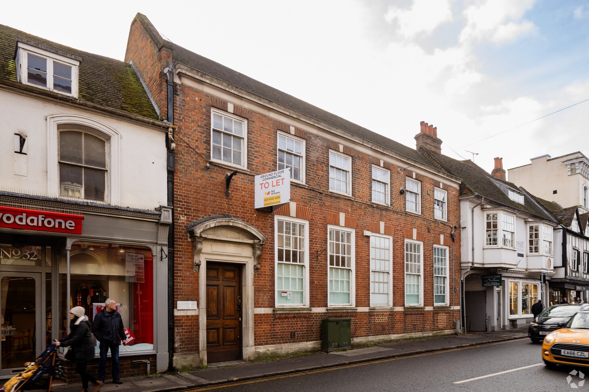 33 The Borough, Farnham, SRY for Rent